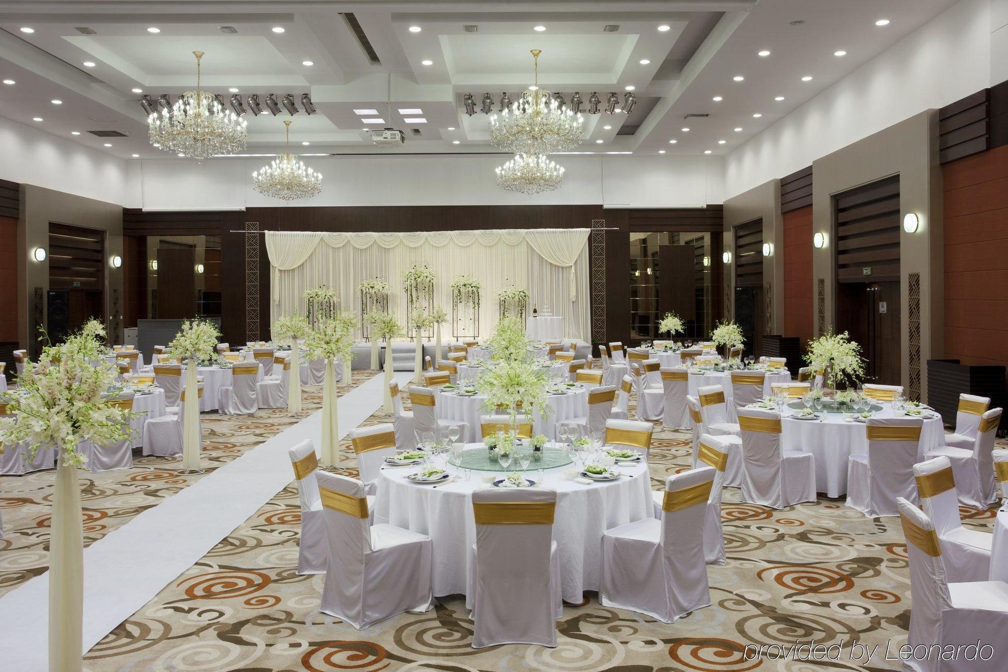 Holiday Inn Central Plaza Beijing Restaurant bilde